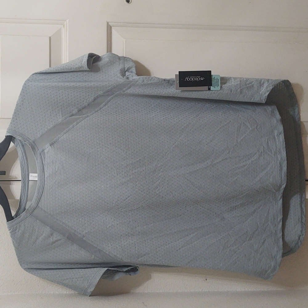 NWT Ideology xxl shirt